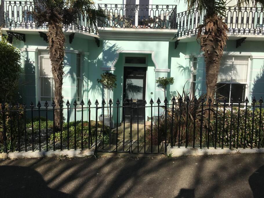 Princes Villa - Large Fully Self Contained Flat, 5 Minutes From The Sea Hastings Eksteriør billede