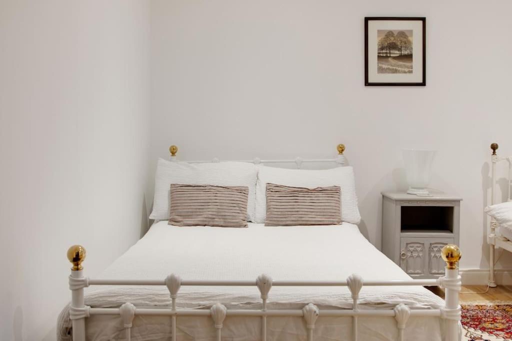 Princes Villa - Large Fully Self Contained Flat, 5 Minutes From The Sea Hastings Eksteriør billede