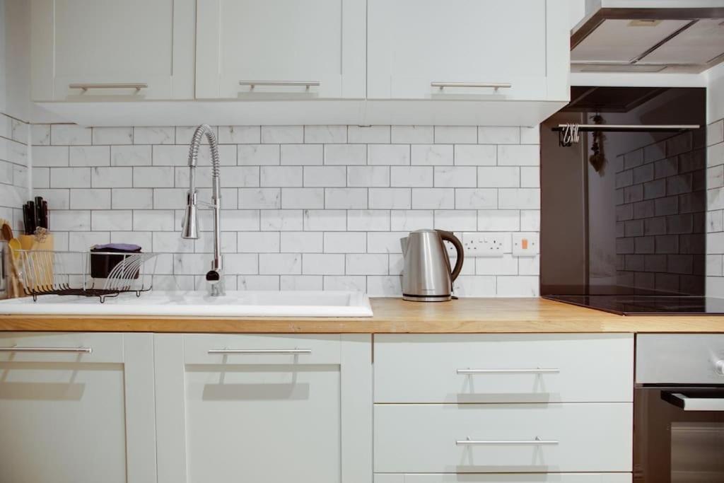 Princes Villa - Large Fully Self Contained Flat, 5 Minutes From The Sea Hastings Eksteriør billede