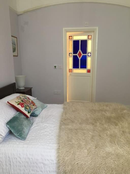 Princes Villa - Large Fully Self Contained Flat, 5 Minutes From The Sea Hastings Eksteriør billede