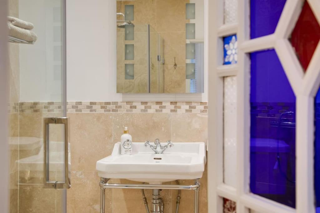 Princes Villa - Large Fully Self Contained Flat, 5 Minutes From The Sea Hastings Eksteriør billede